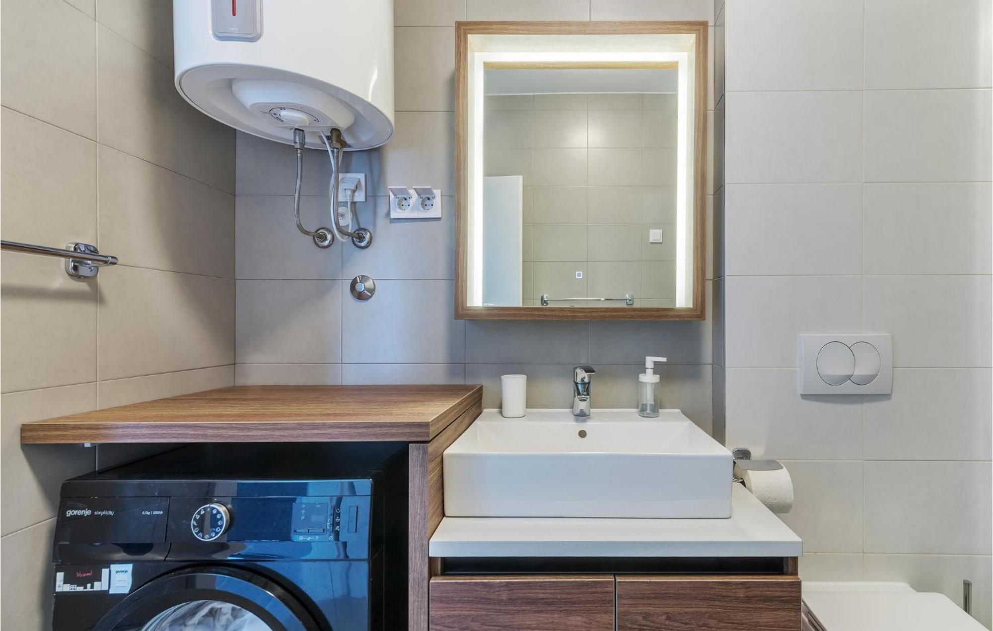 Amazing Apartment In Premantura With Kitchen Exteriör bild