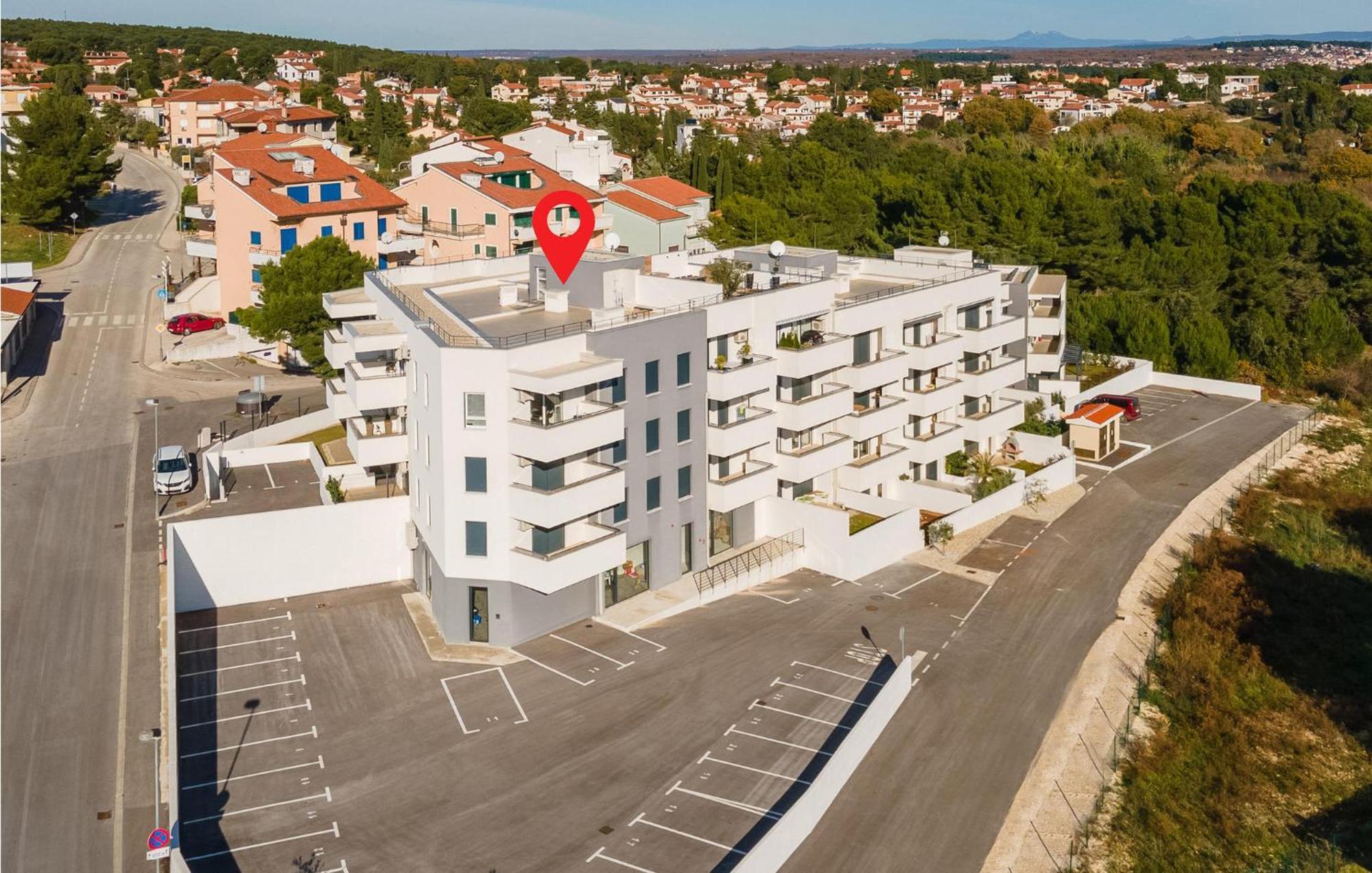 Amazing Apartment In Premantura With Kitchen Exteriör bild